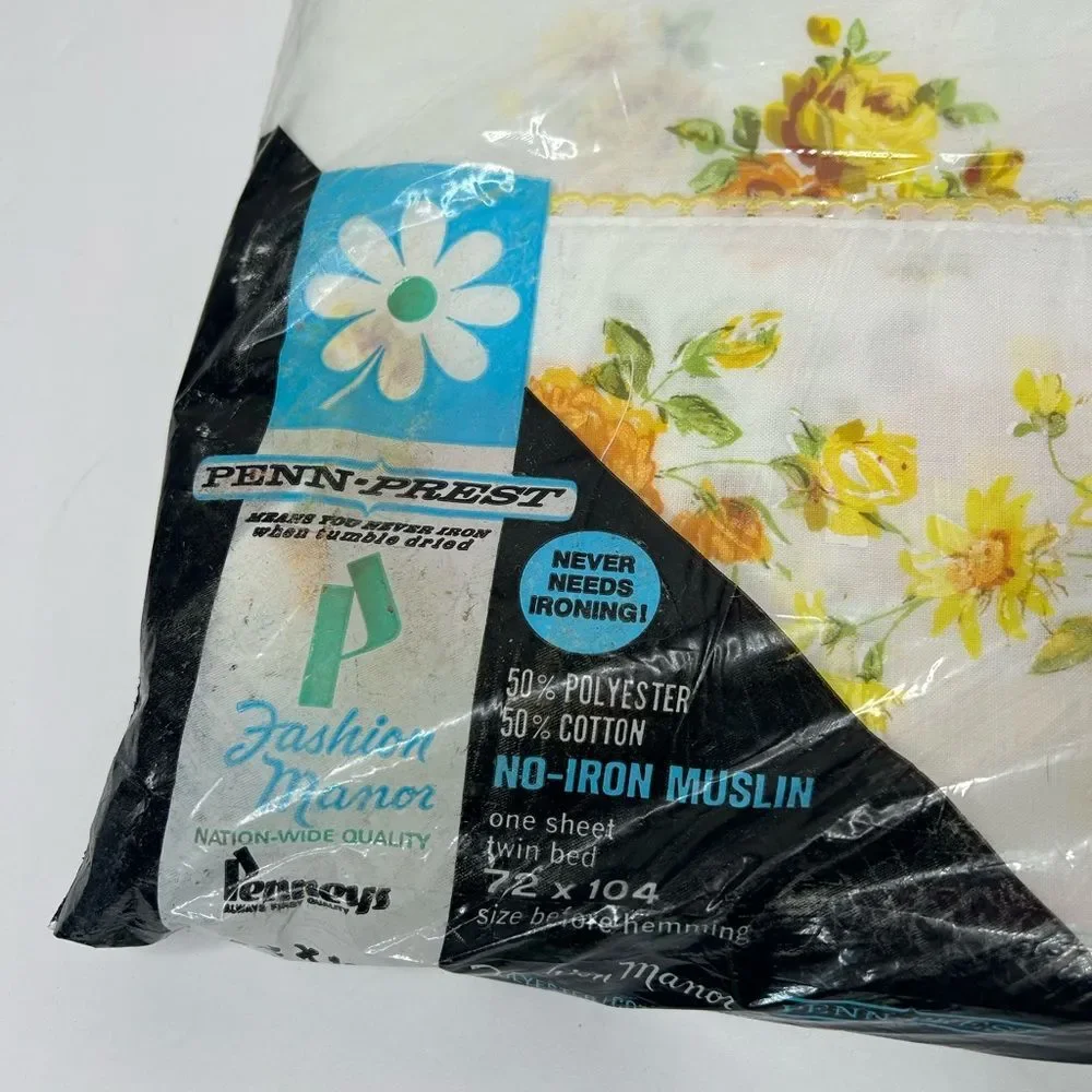 New deadstock vintage 70s 1970s JCPenney Yellow flower Floral flat Sheet